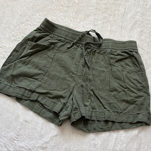 Olive Green Women's Casual Linen Shorts with Pockets & Drawstring
